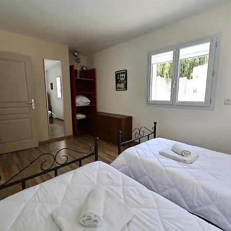 Vila Superbe Entre Et Montagne Avec Piscine *